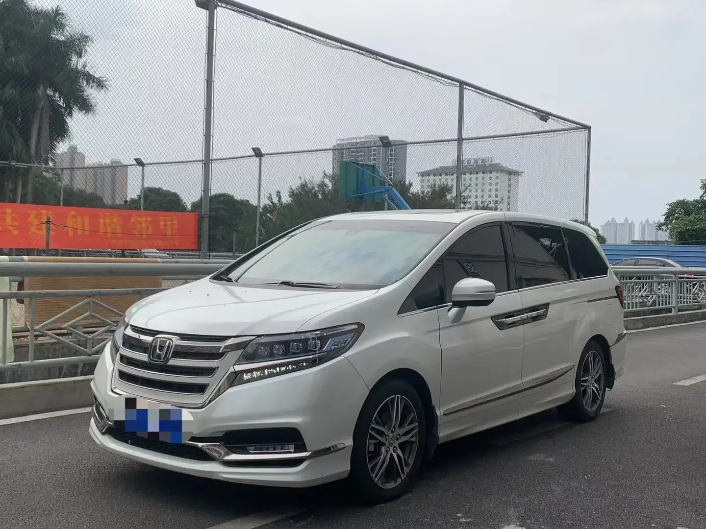 Honda Elysion