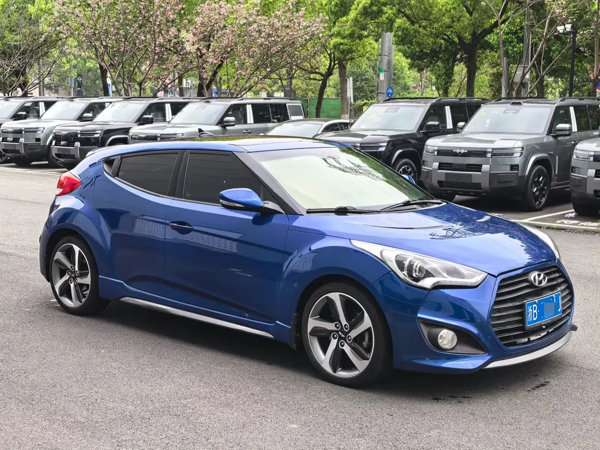 Hyundai Veloster