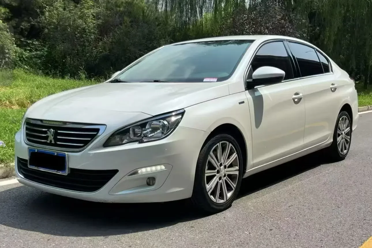 Peugeot 408