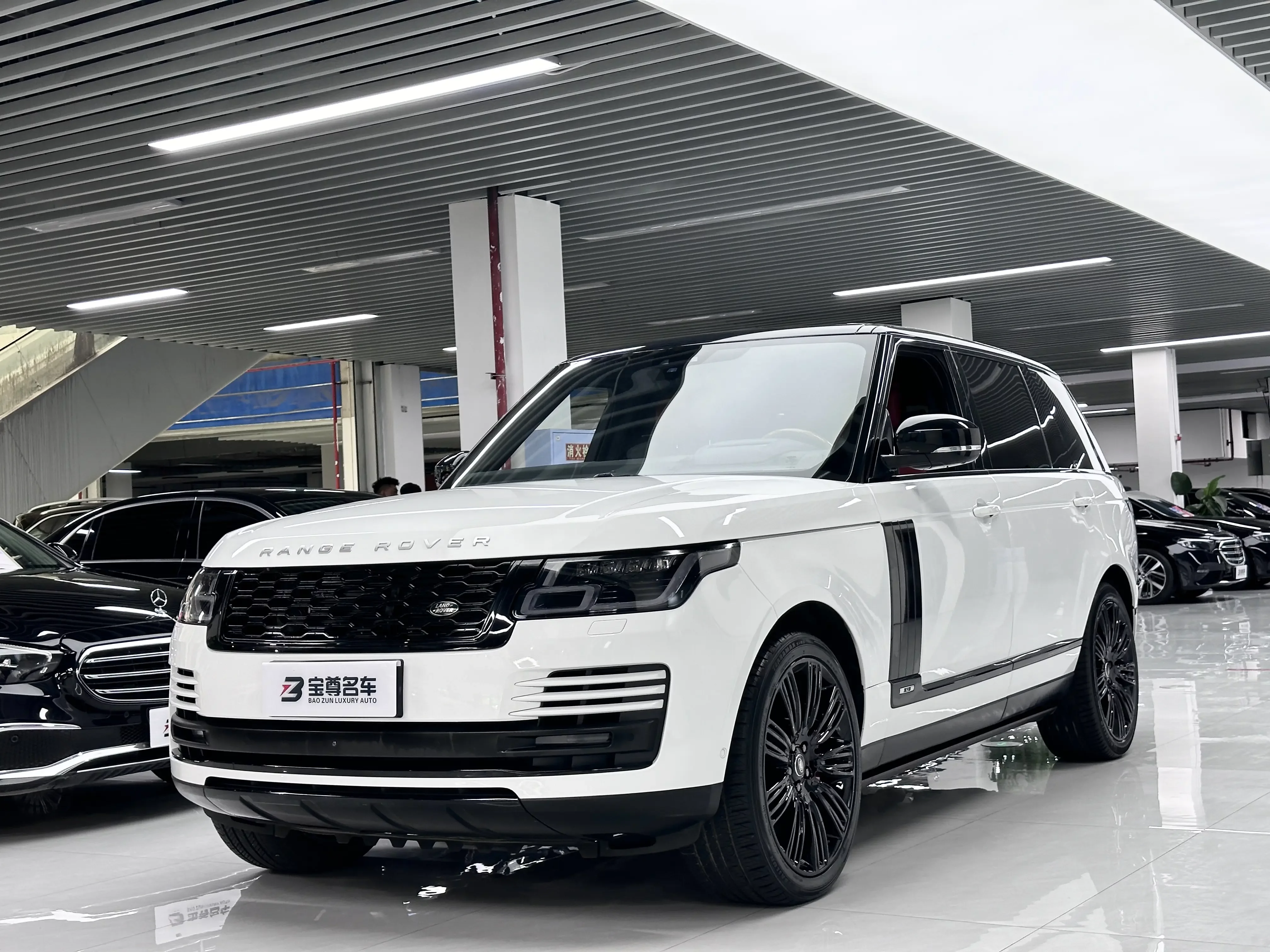 Land Rover range rover