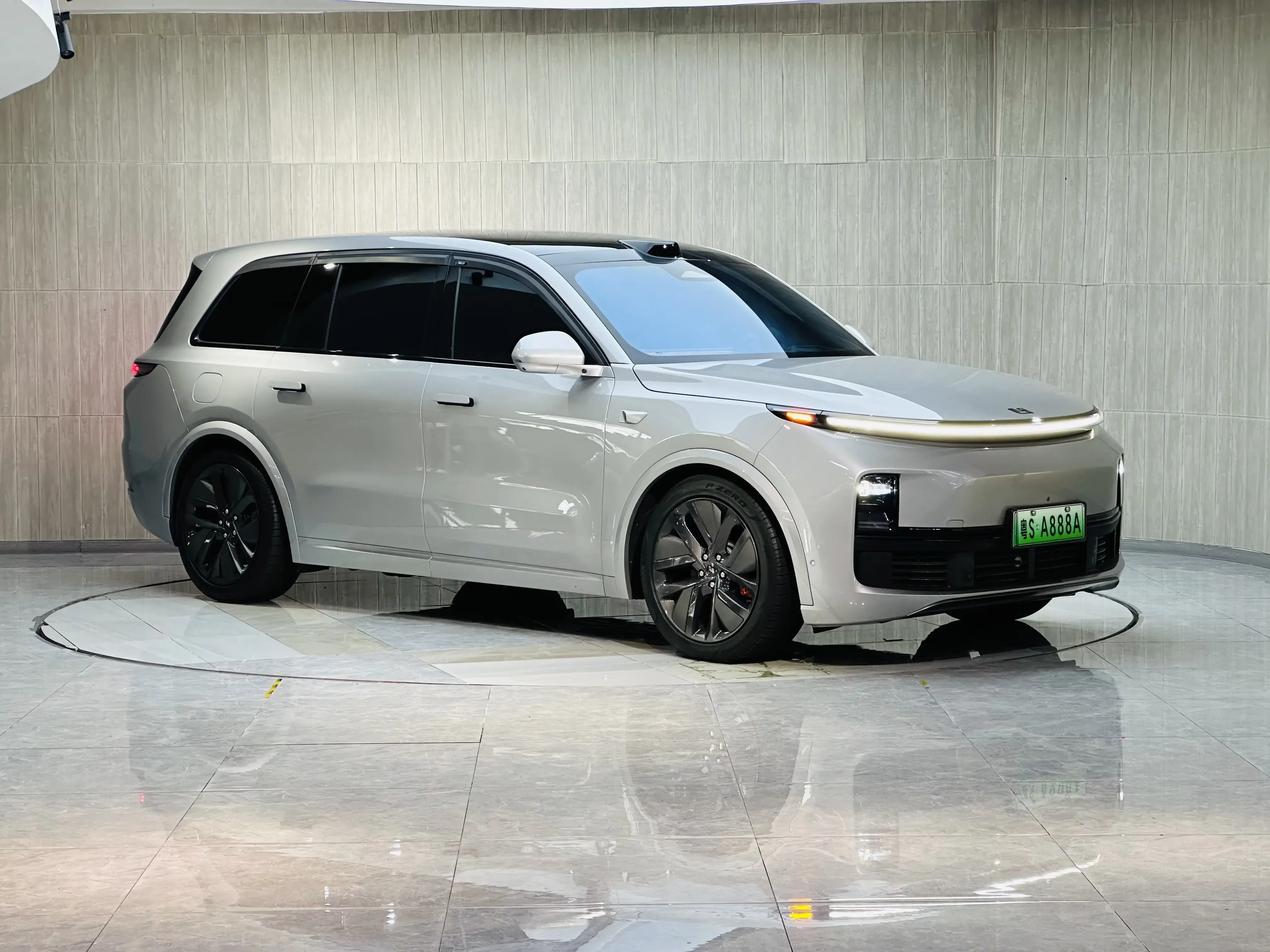 Lixiang L9