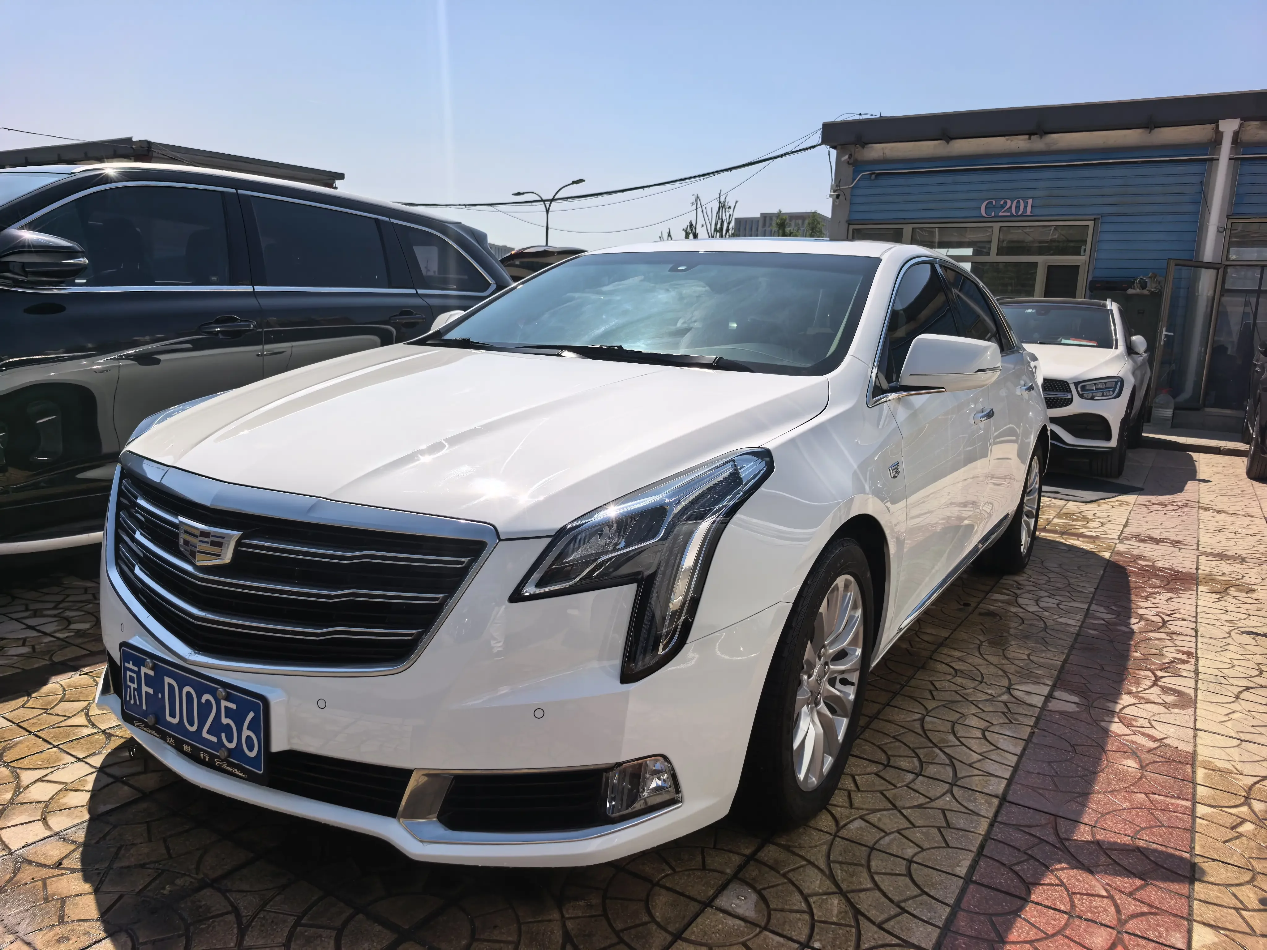 Cadillac XTS