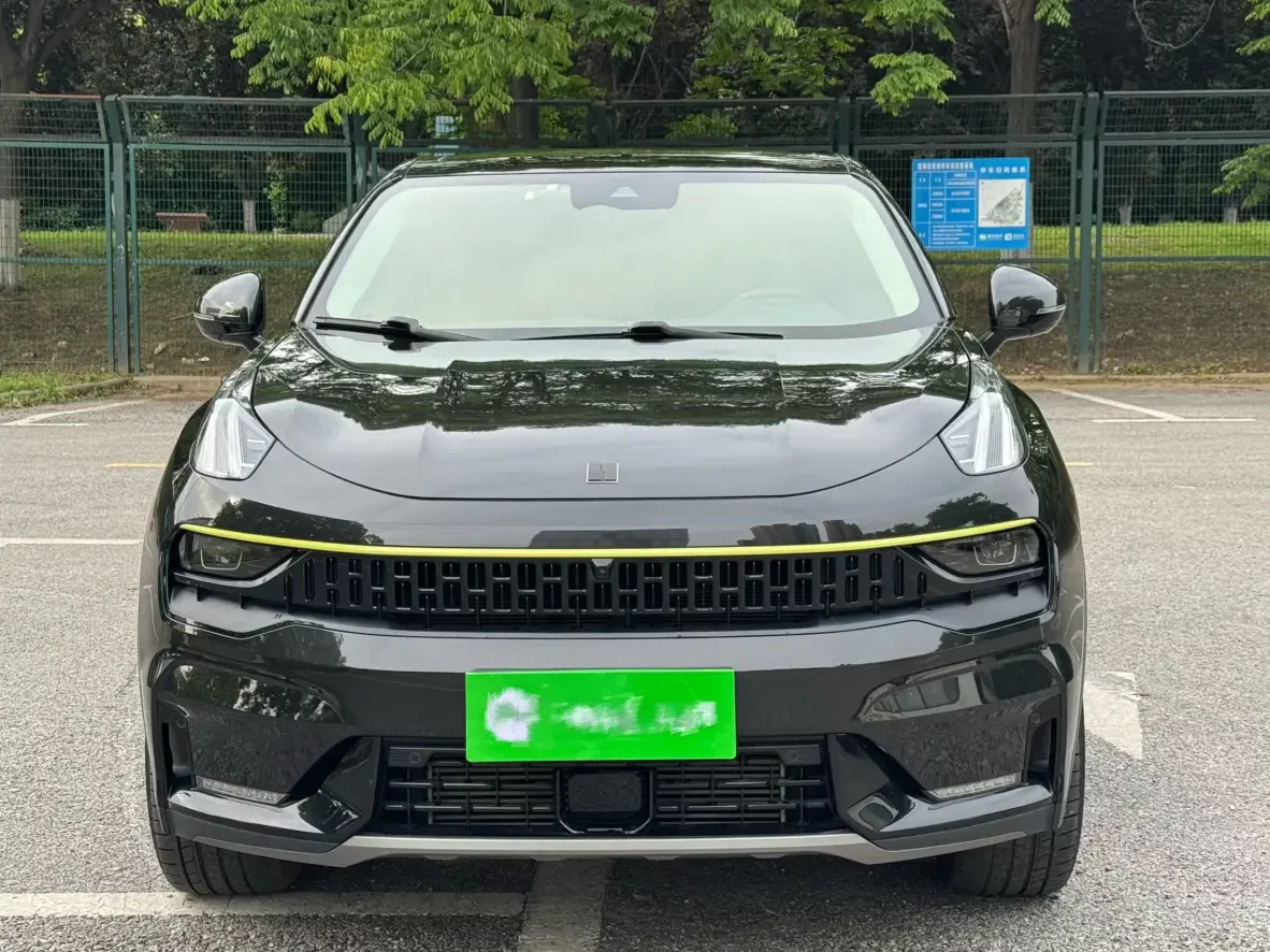 Lynk & Co 05