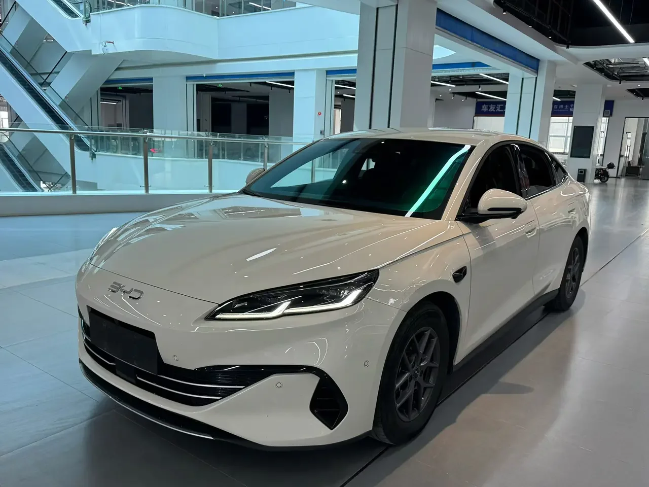 BYD Seal 06DM