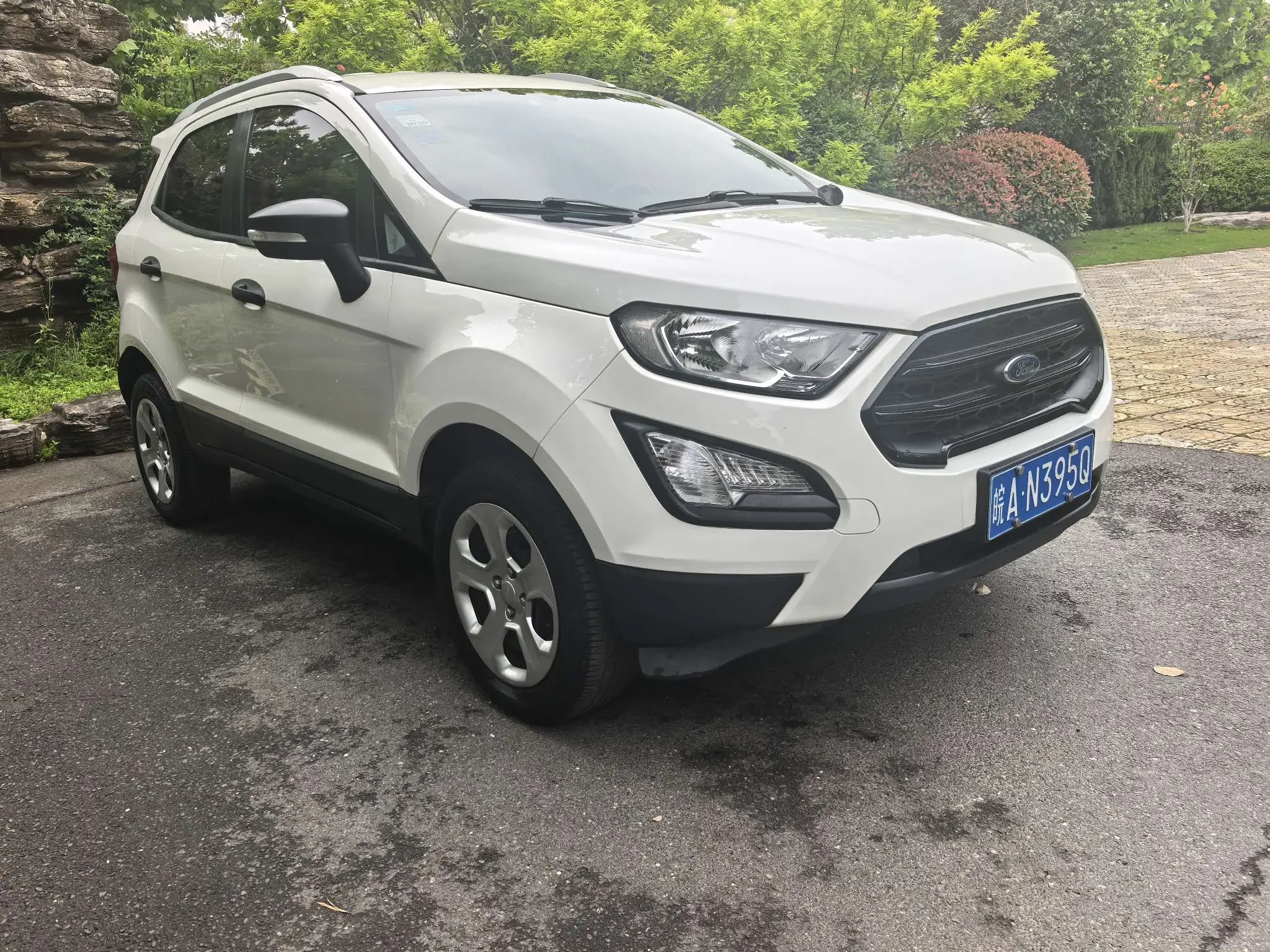 Ford Yibo