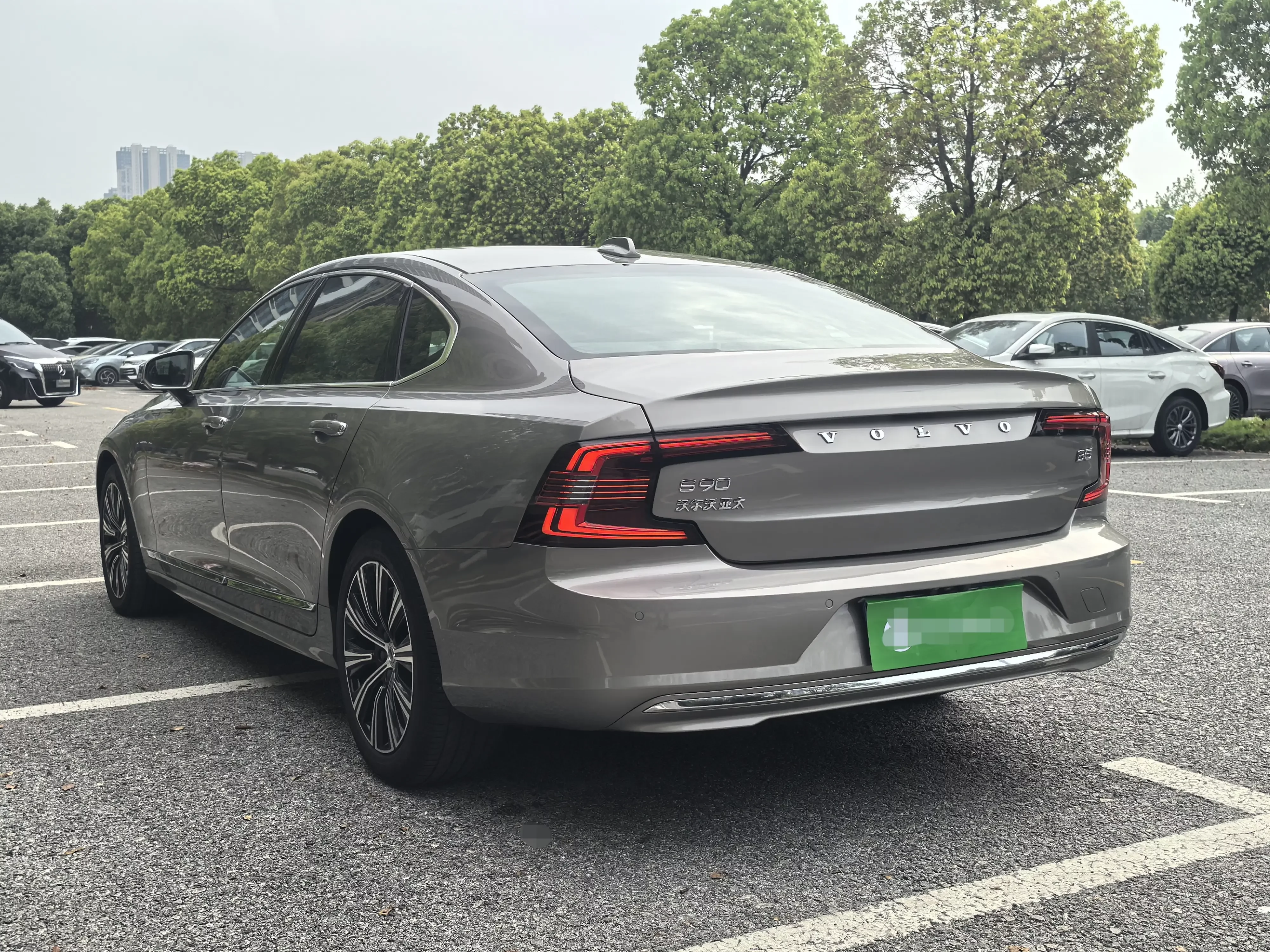 Volvo S90