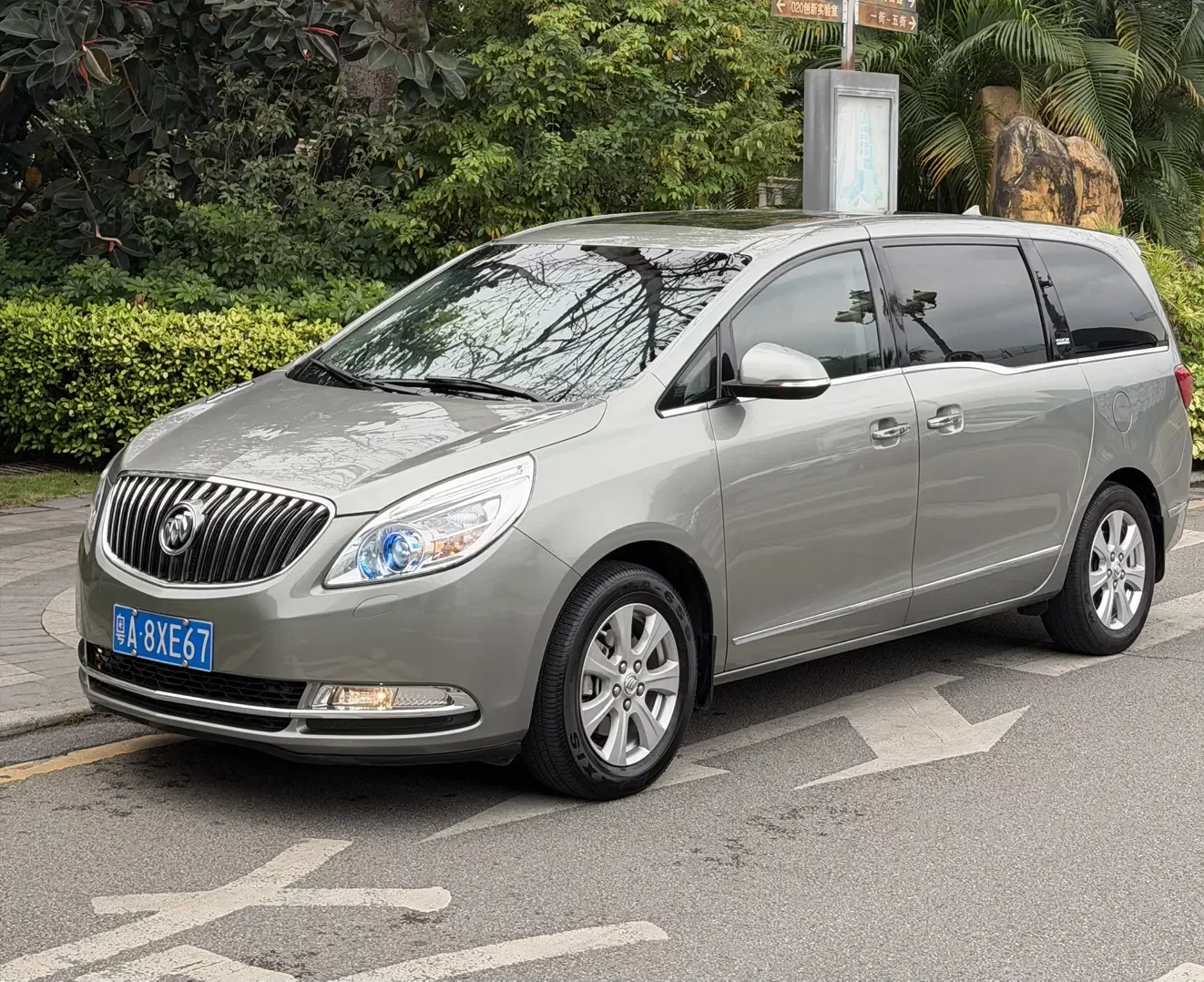 Buick GL8