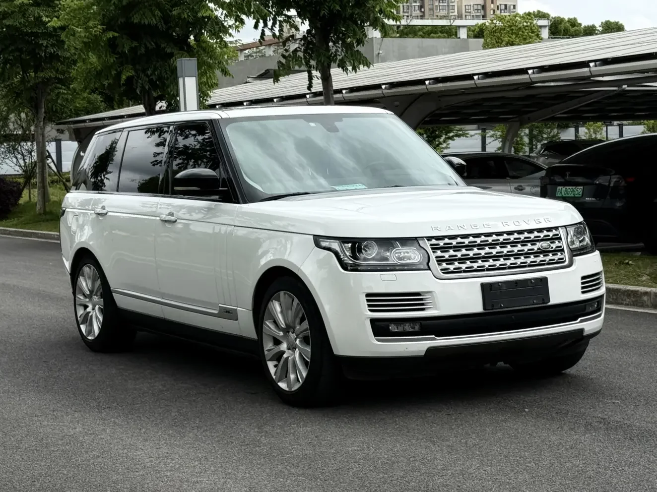 Land Rover range rover