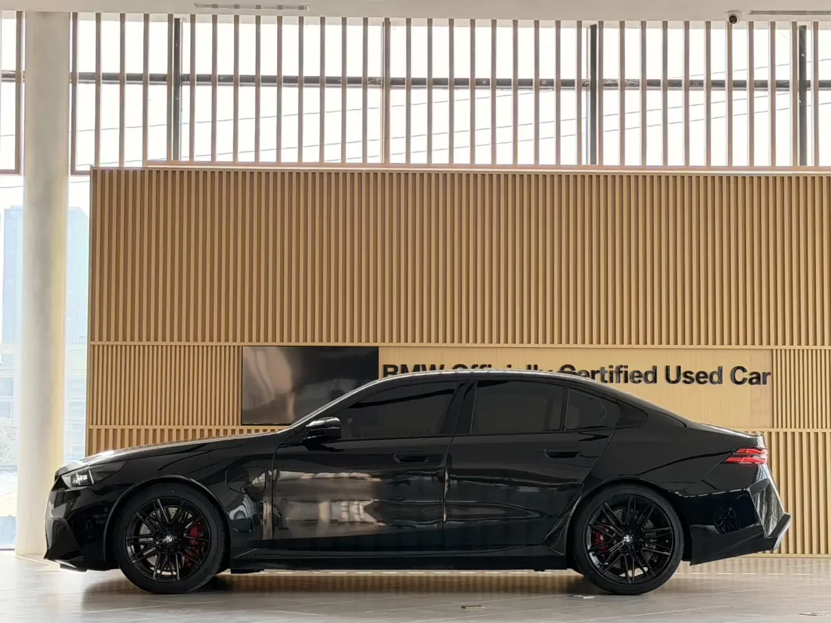 BMW M5 PHEV