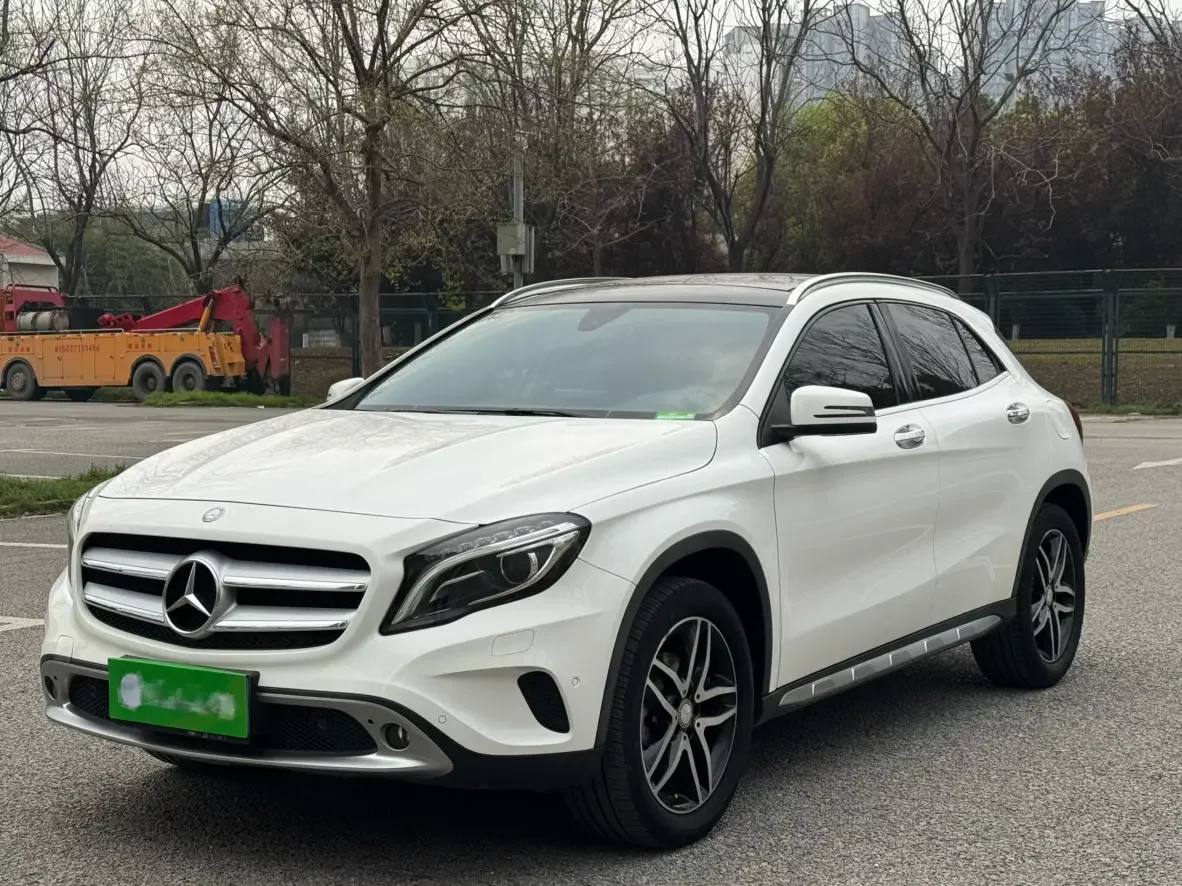 Mercedes-Benz GLA