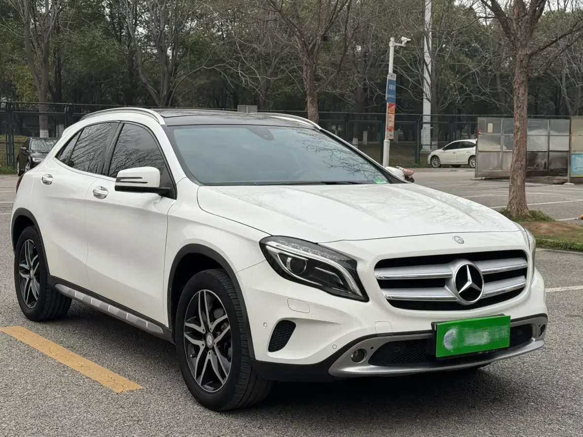 Mercedes-Benz GLA