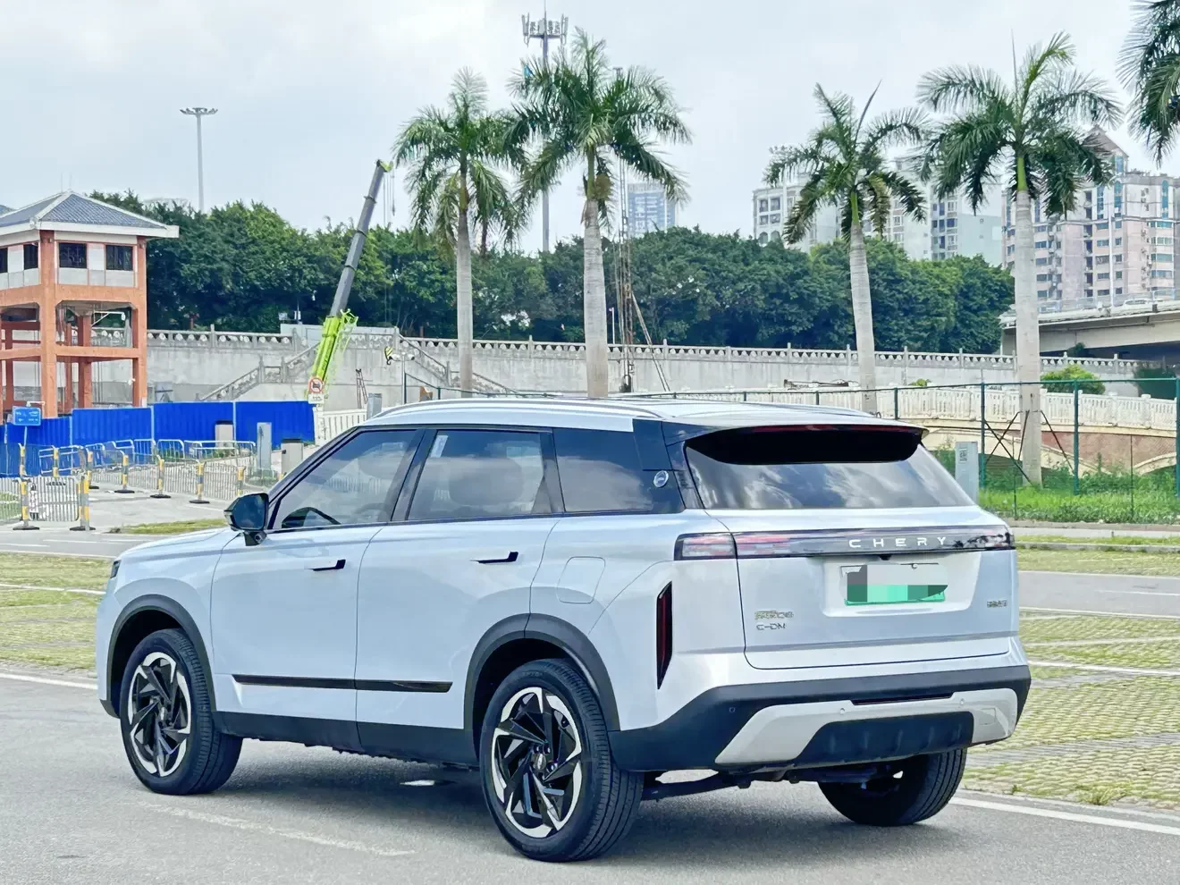 Chery Explore 06 C-DM