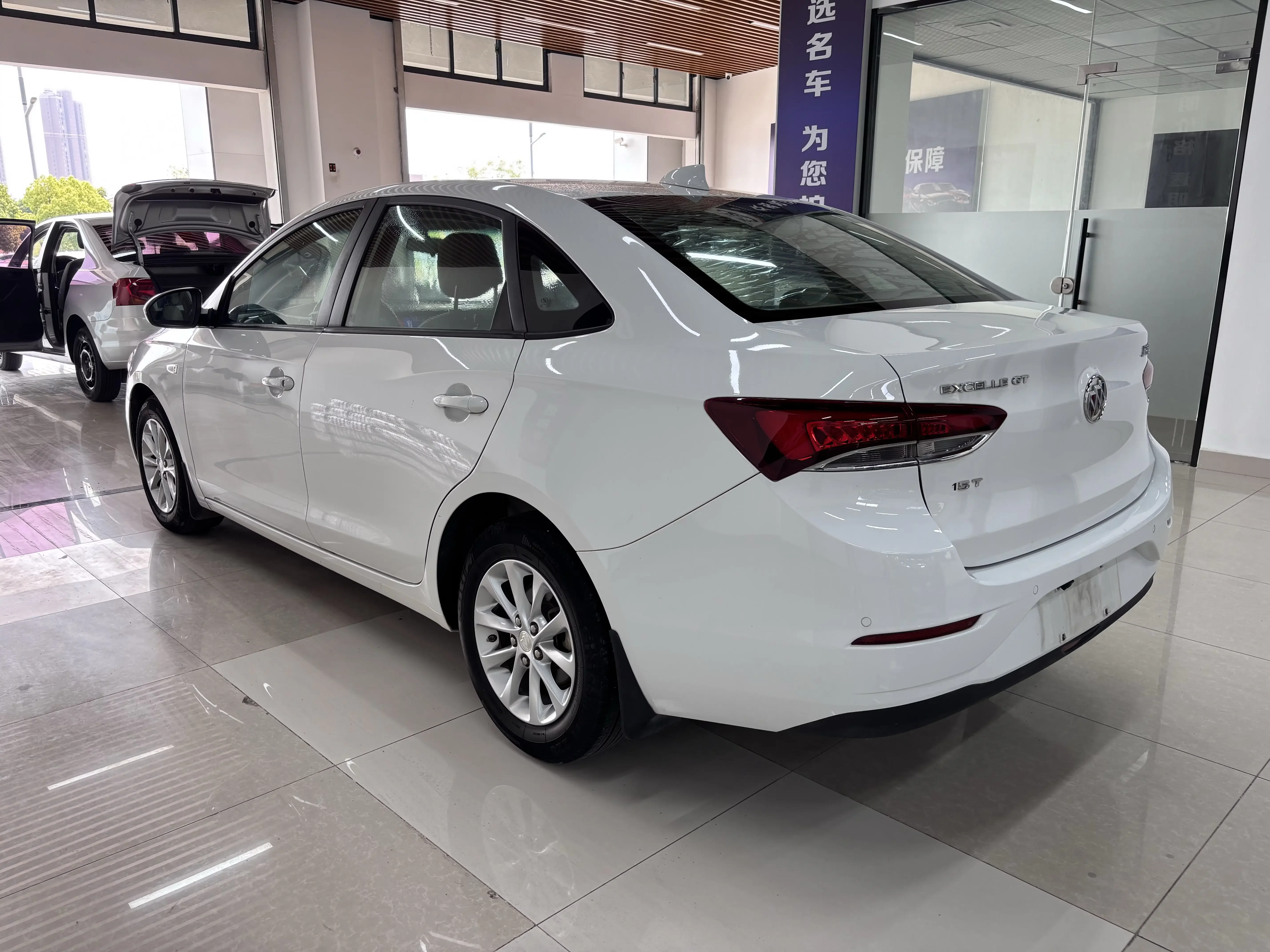 Buick Yinglang