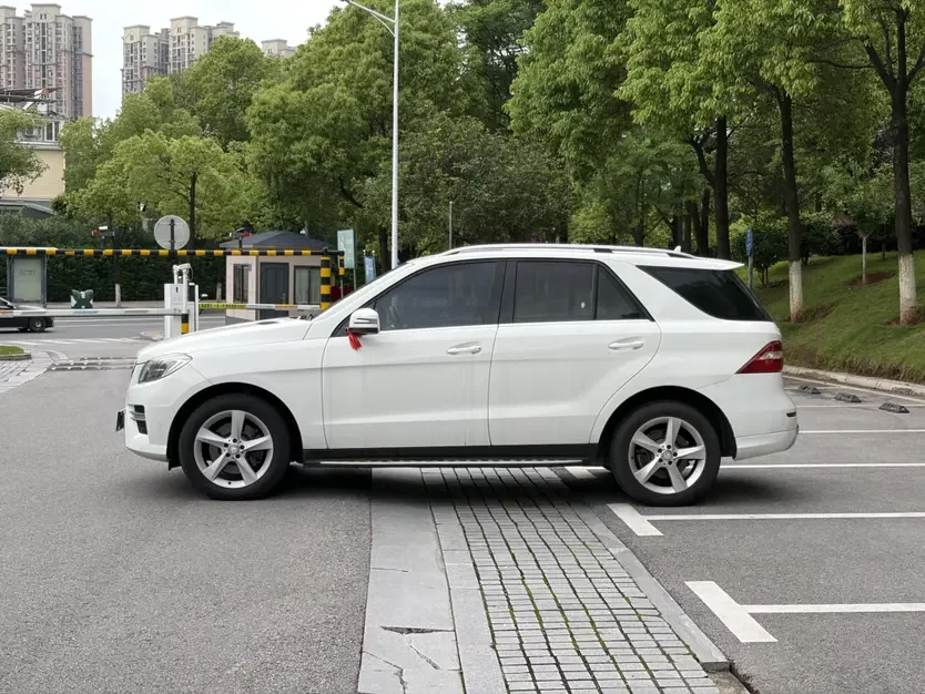 Mercedes-Benz M Class