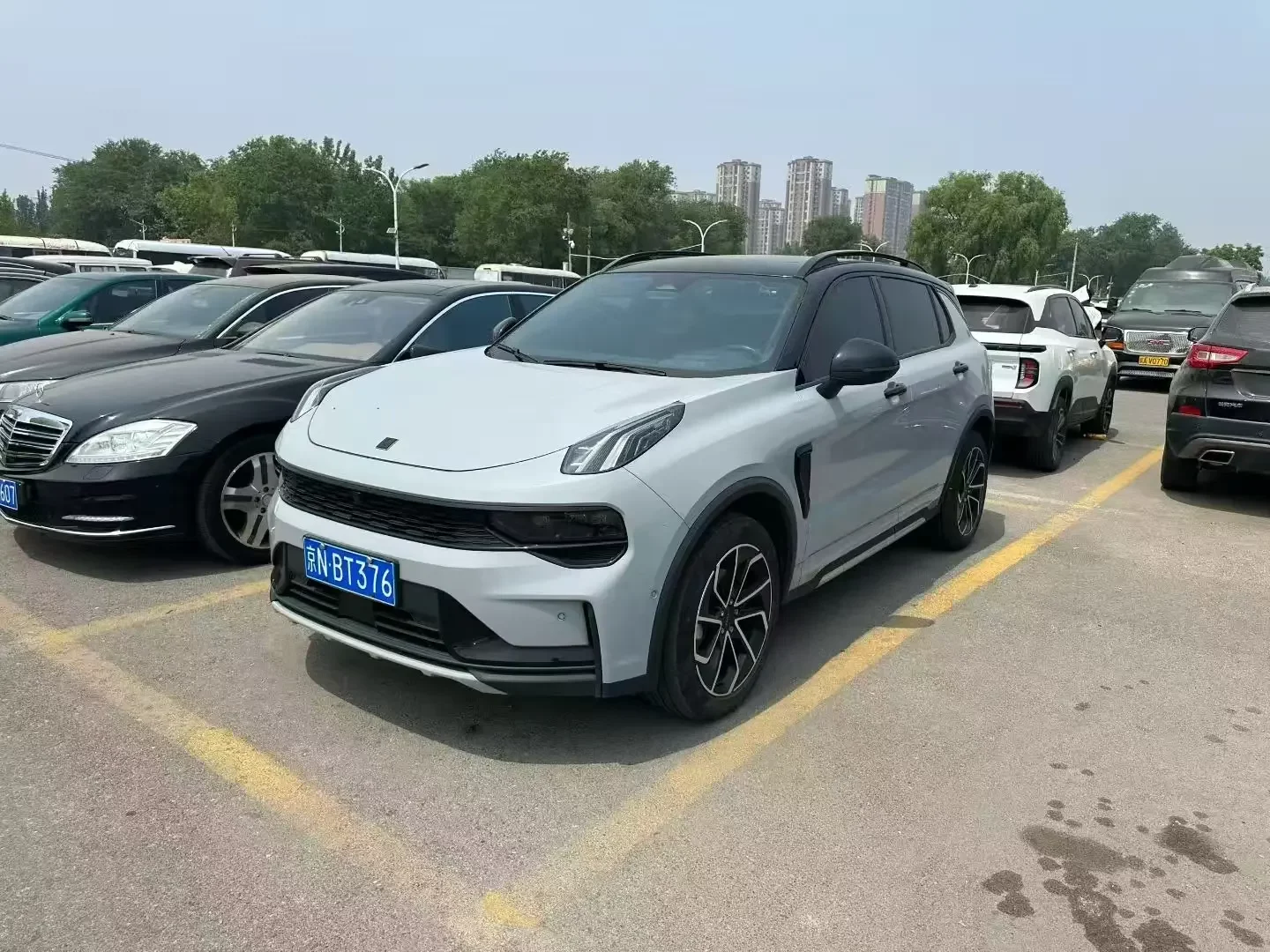 Lynk & Co 01