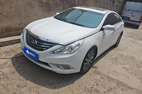 Hyundai sonata eight