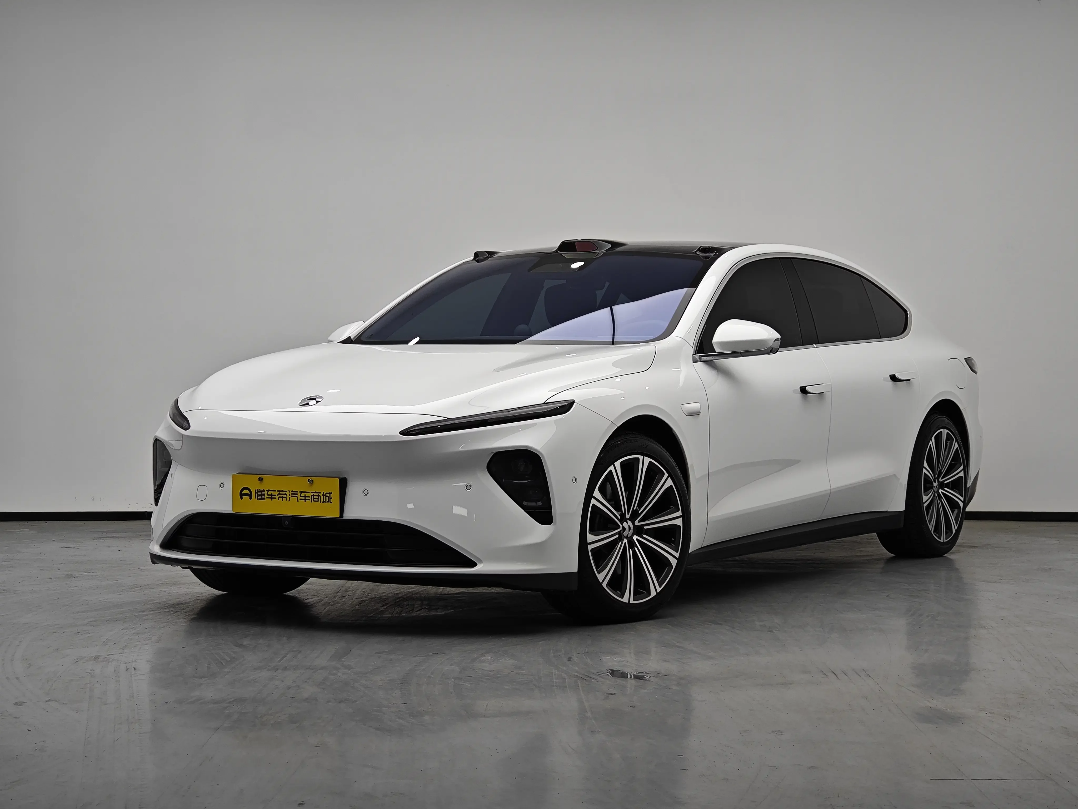 NIO ET7