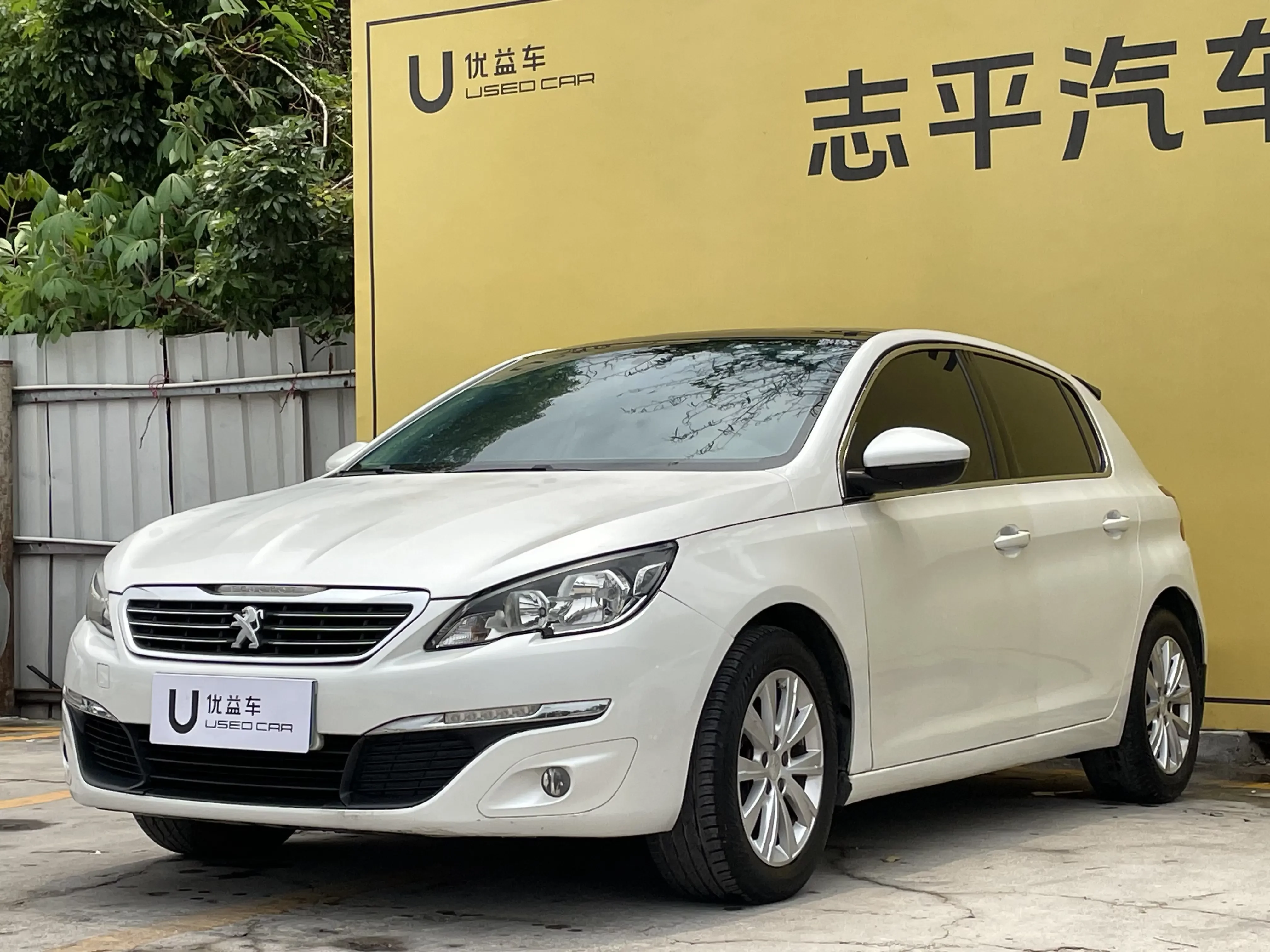 Peugeot 308S