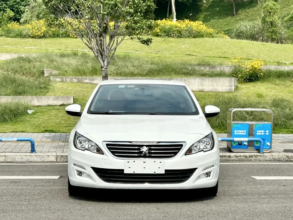 Peugeot 408