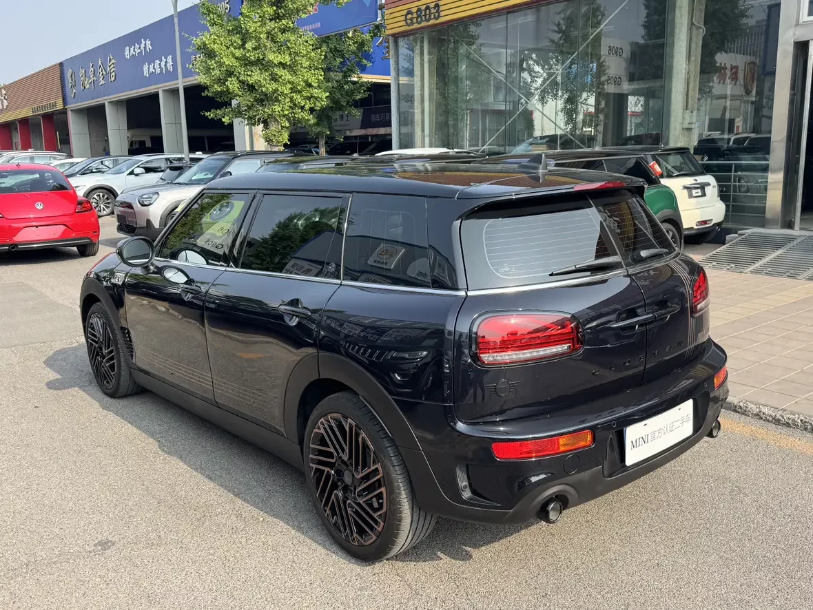 MINI CLUBMAN