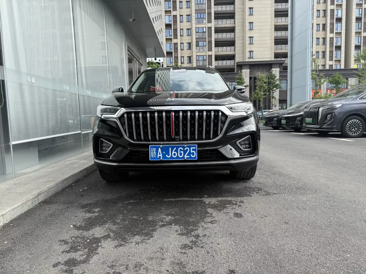 Hongqi HS5