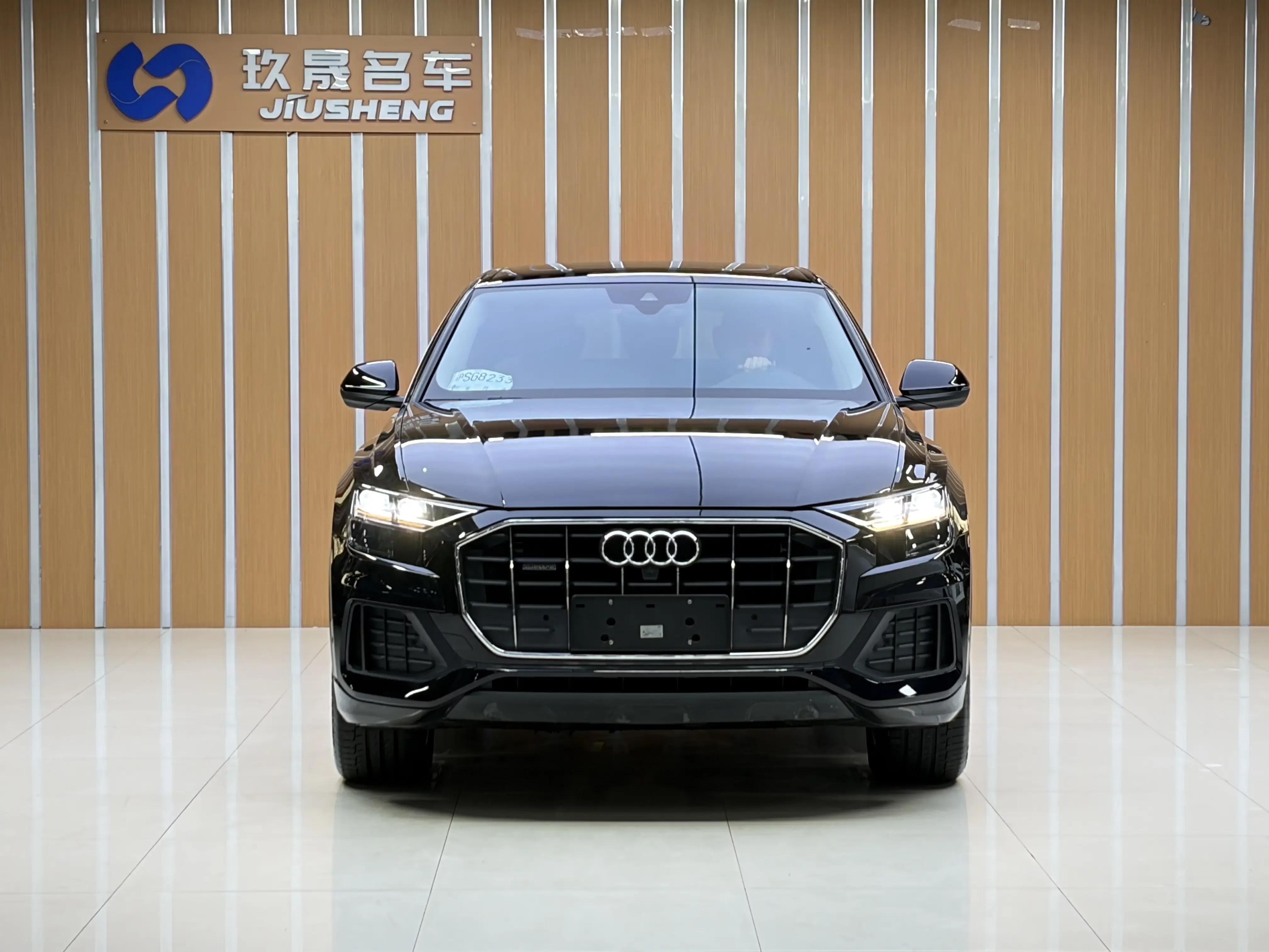 Audi Q8