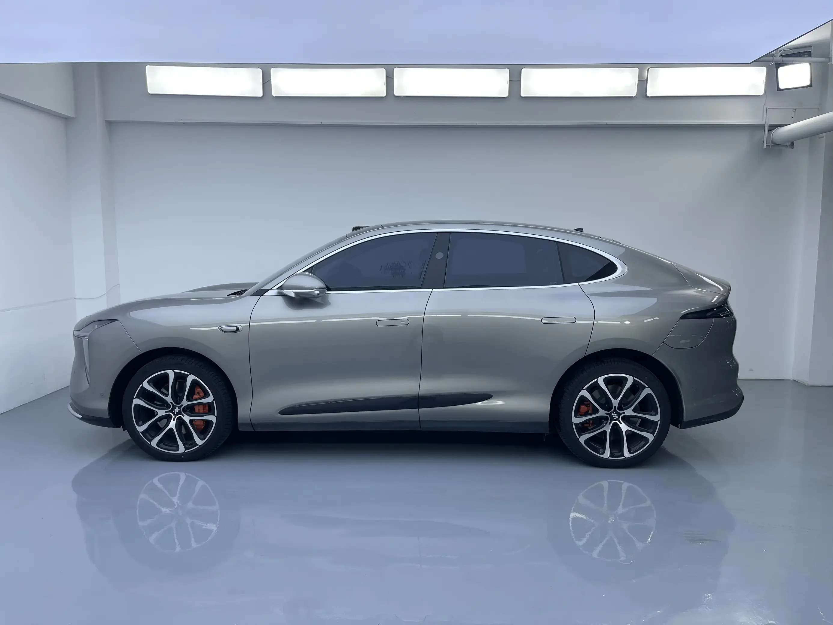 Zhiji LS6