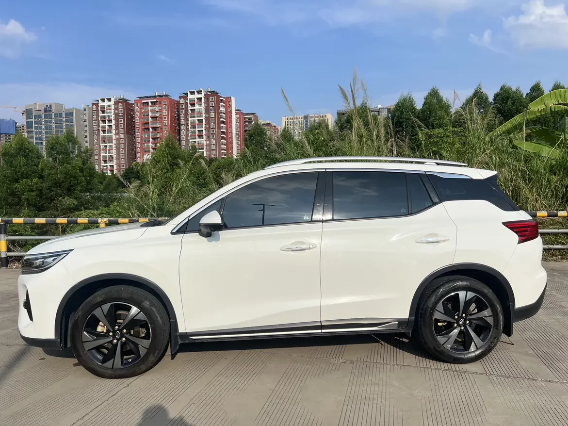GAC Trumpchi GS4