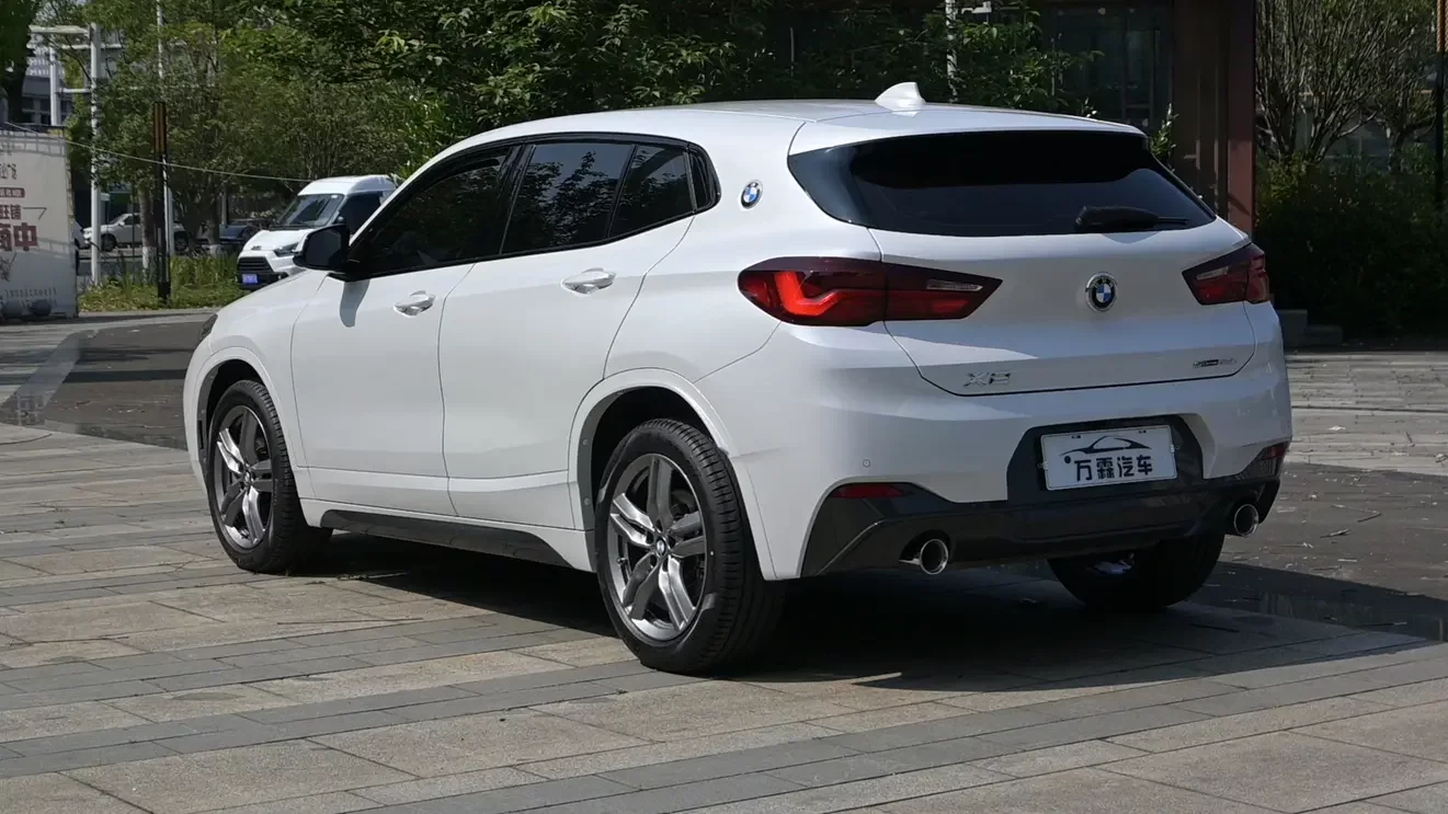 BMW X2