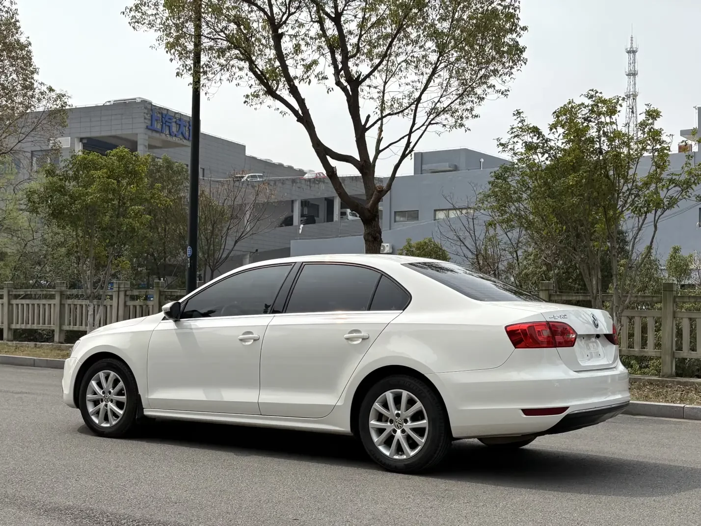 Volkswagen Sagitar