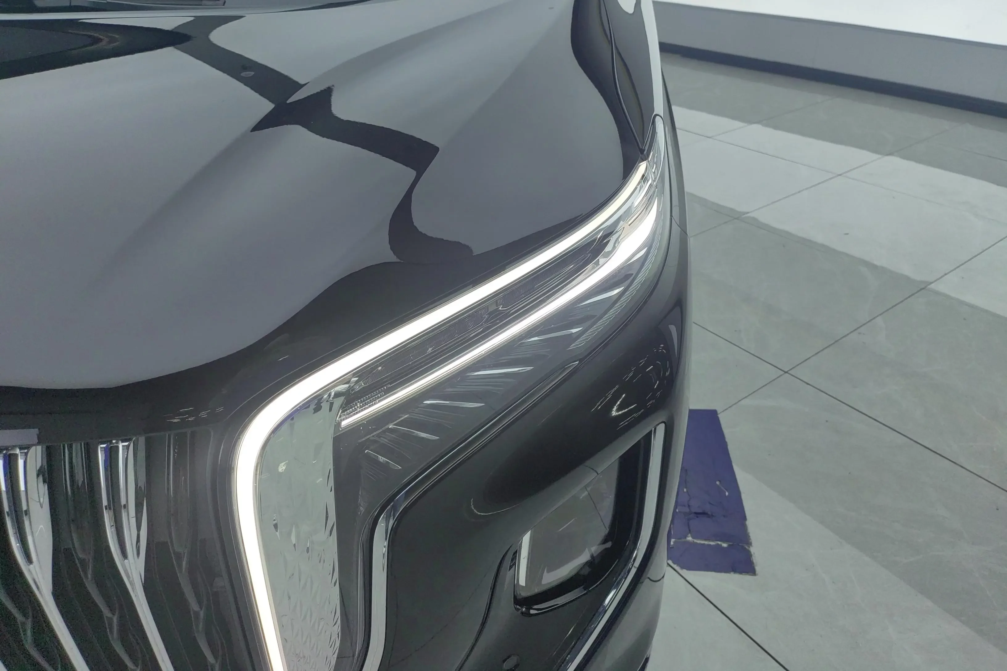 Hongqi HQ9 PHEV