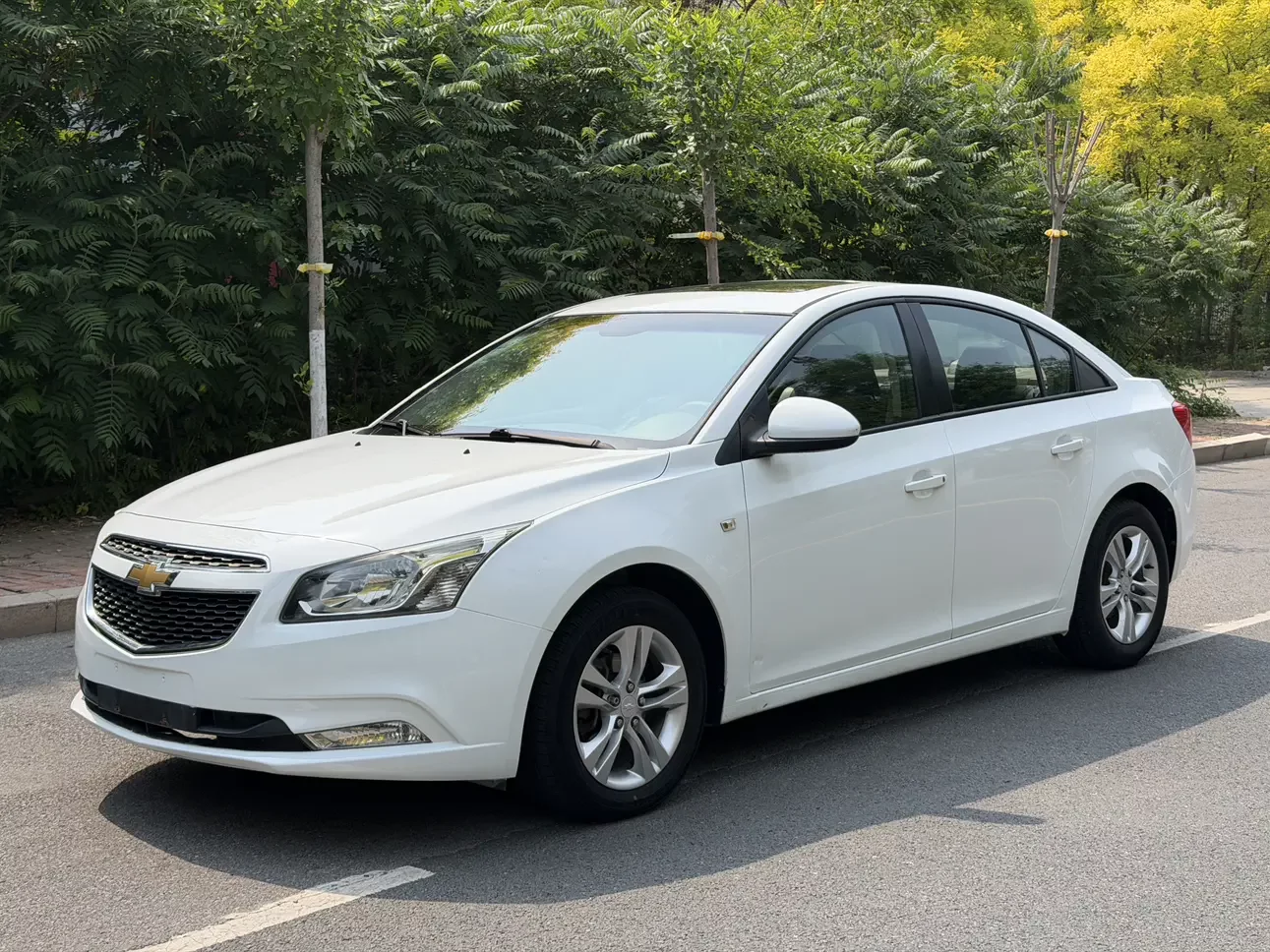 Chevrolet Monza (Cruze)  из Китая