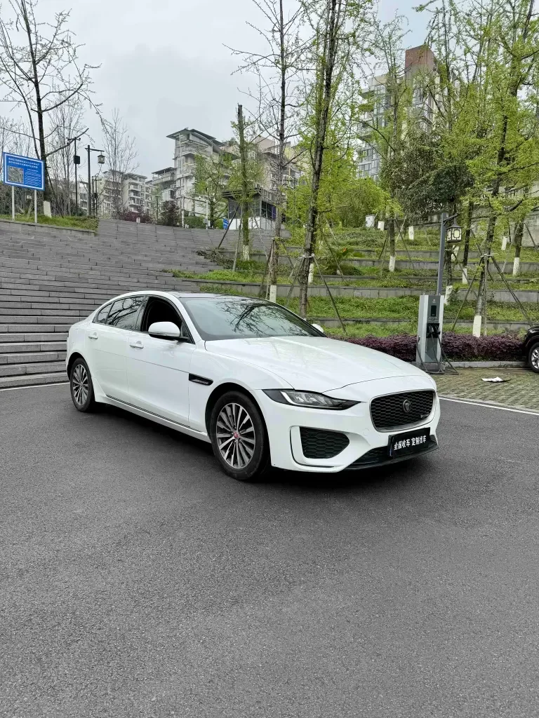 Jaguar XEL