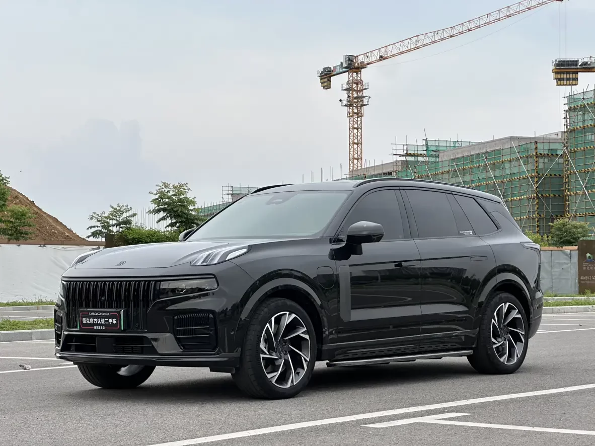 Lynk & Co 09 EM-P