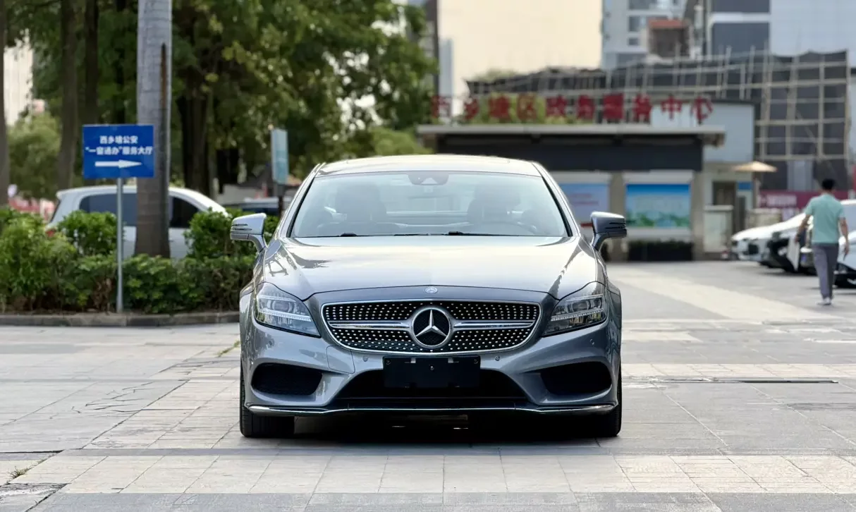 Mercedes-Benz CLS