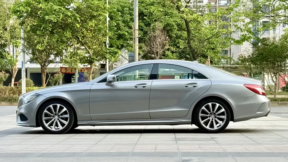 Mercedes-Benz CLS