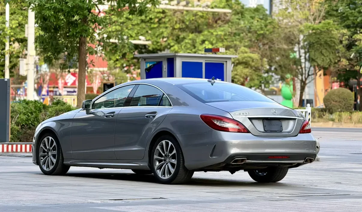 Mercedes-Benz CLS