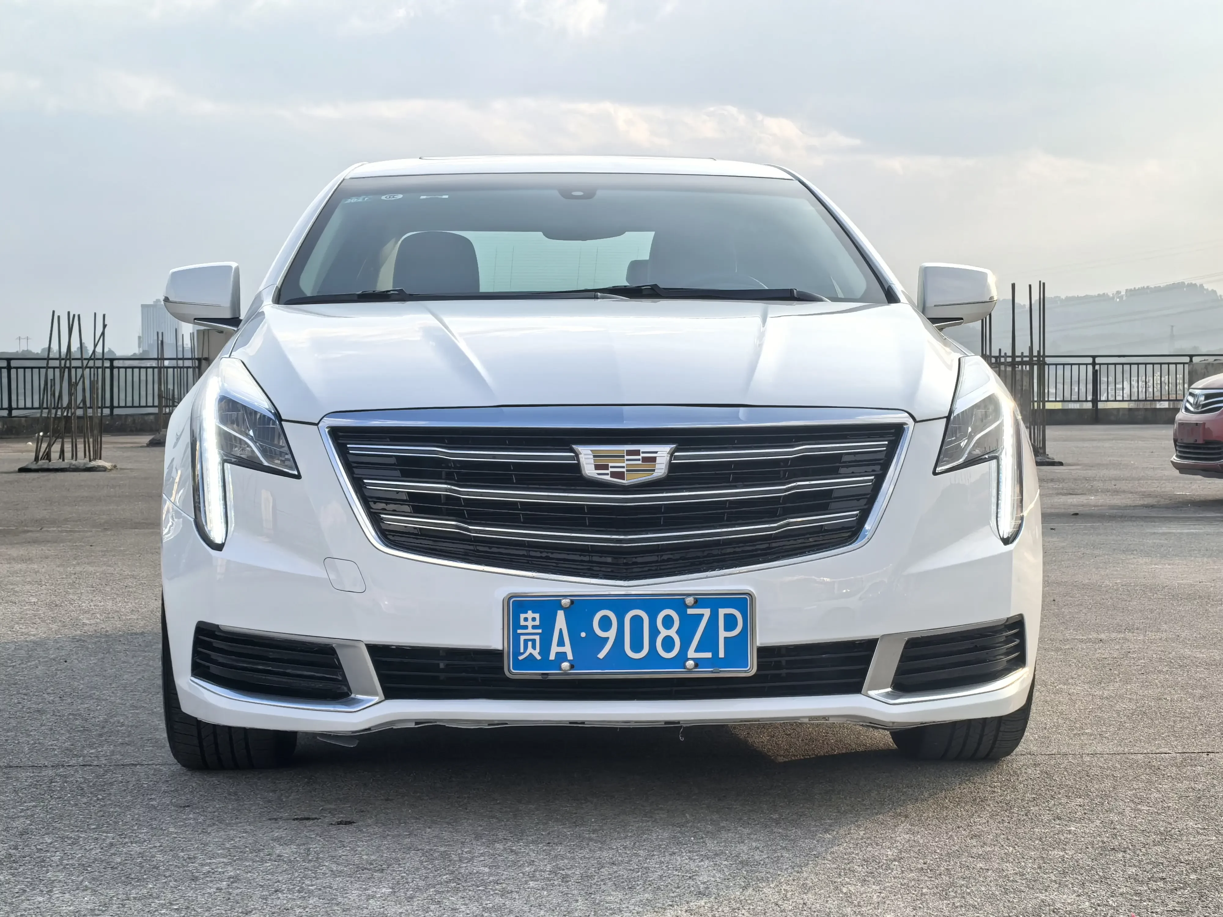 Cadillac XTS