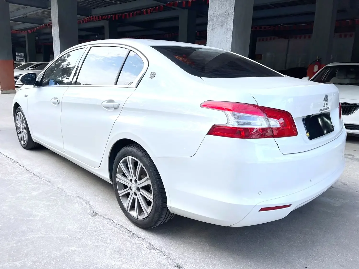 Peugeot 408