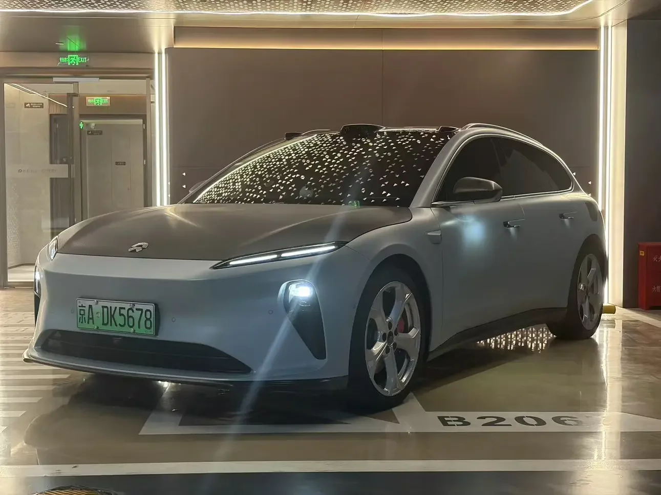 NIO ET5T