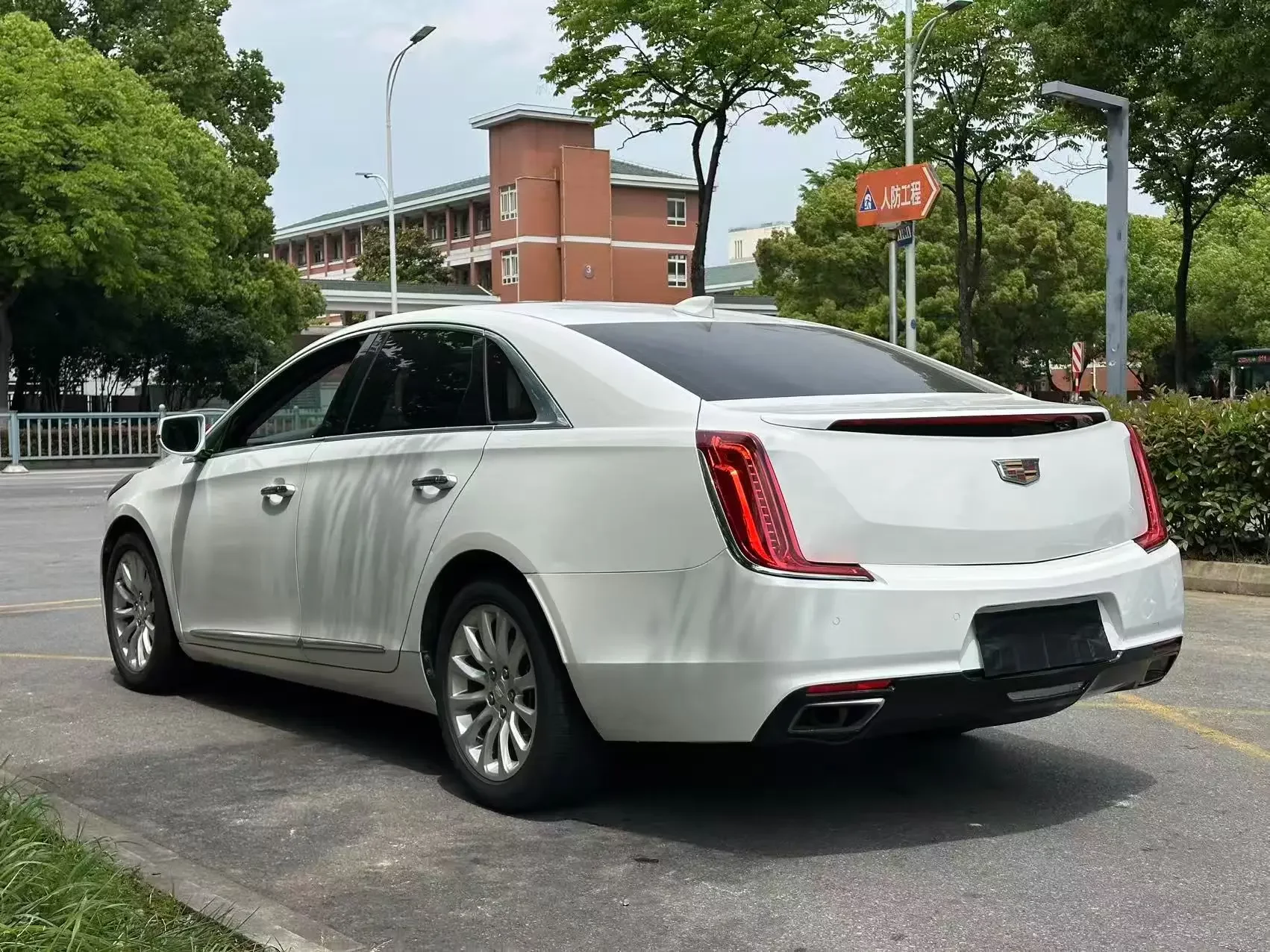 Cadillac XTS