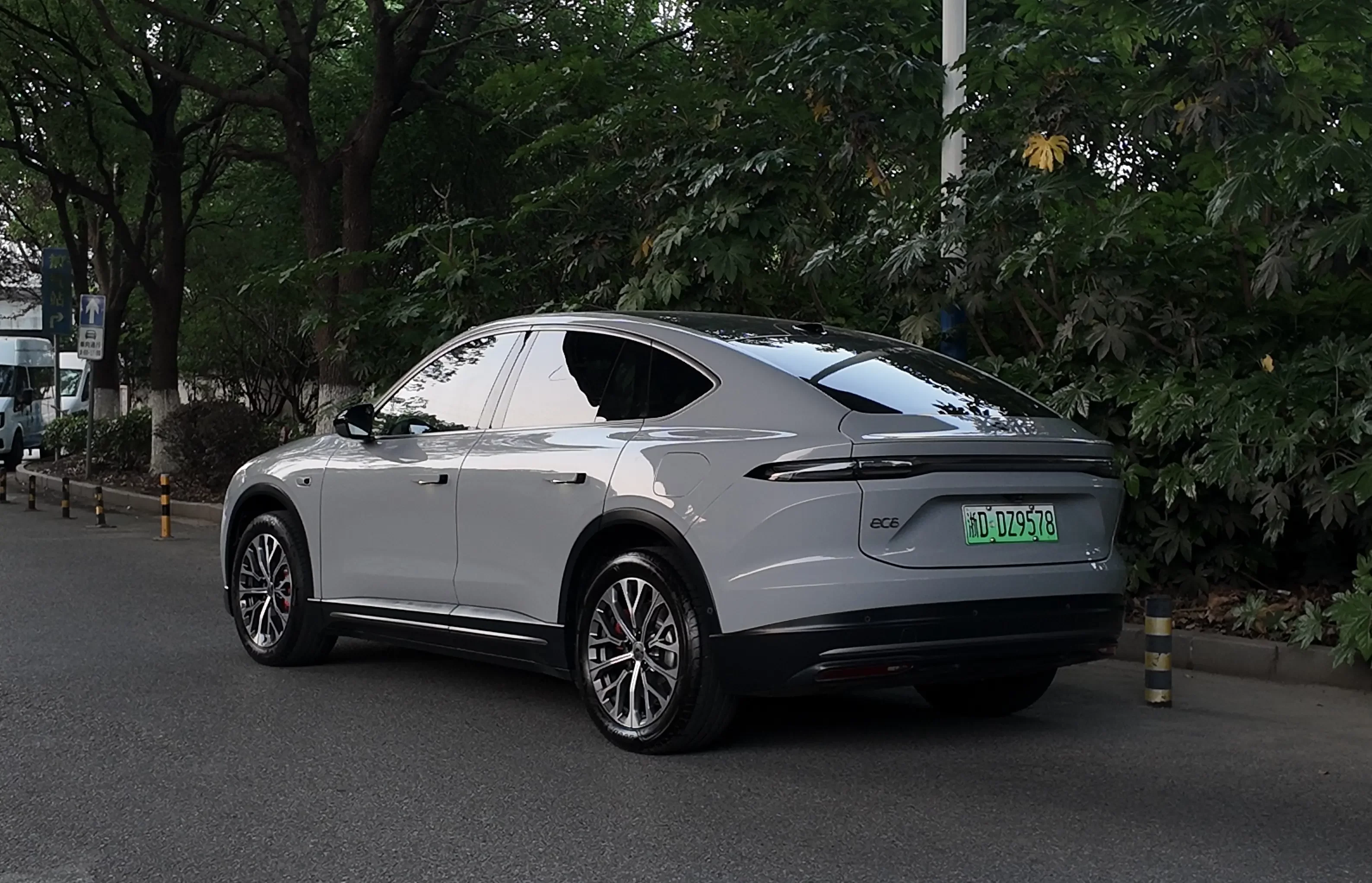 NIO EC6