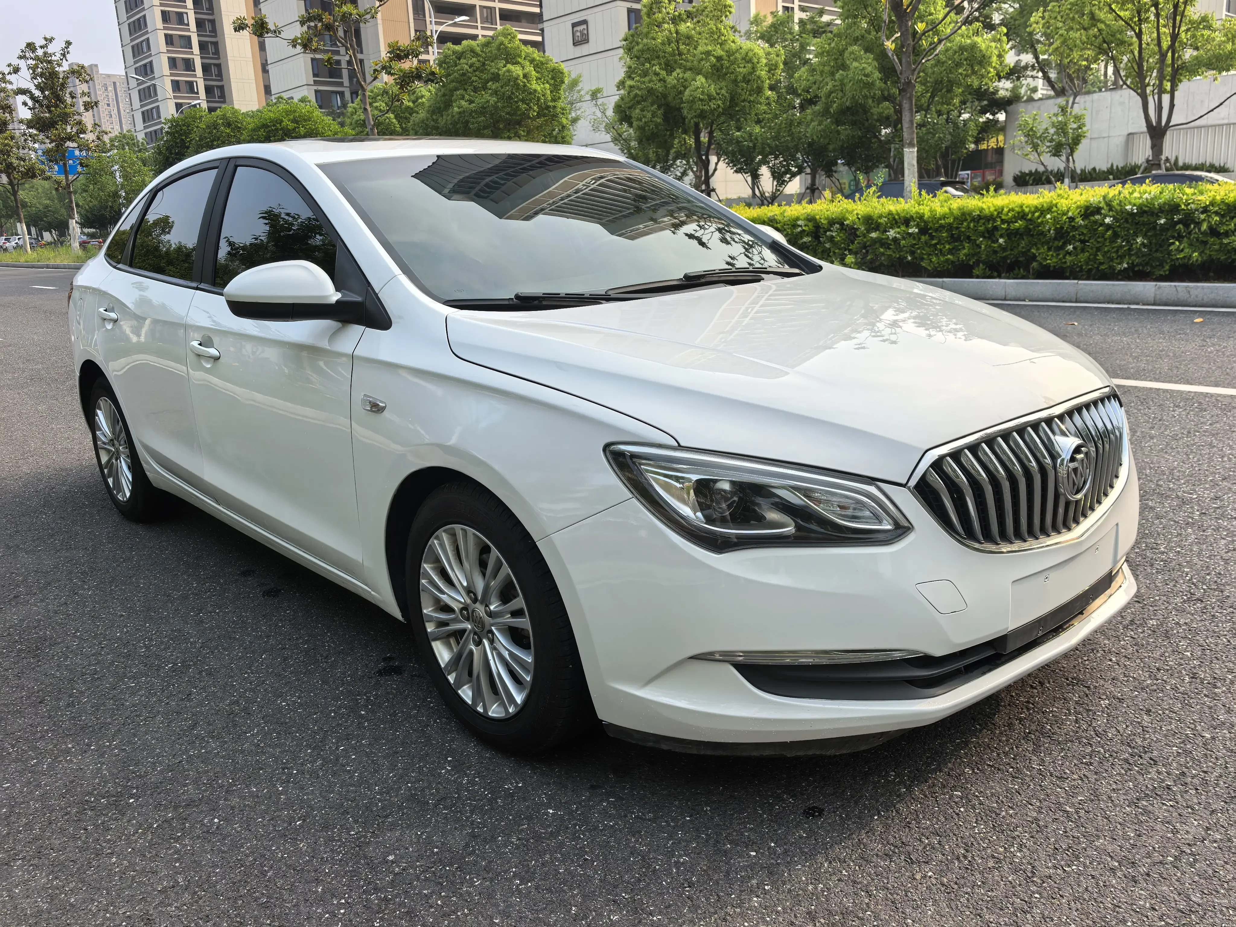 Buick Yinglang