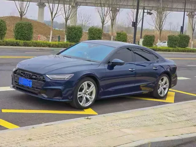 Audi A7L