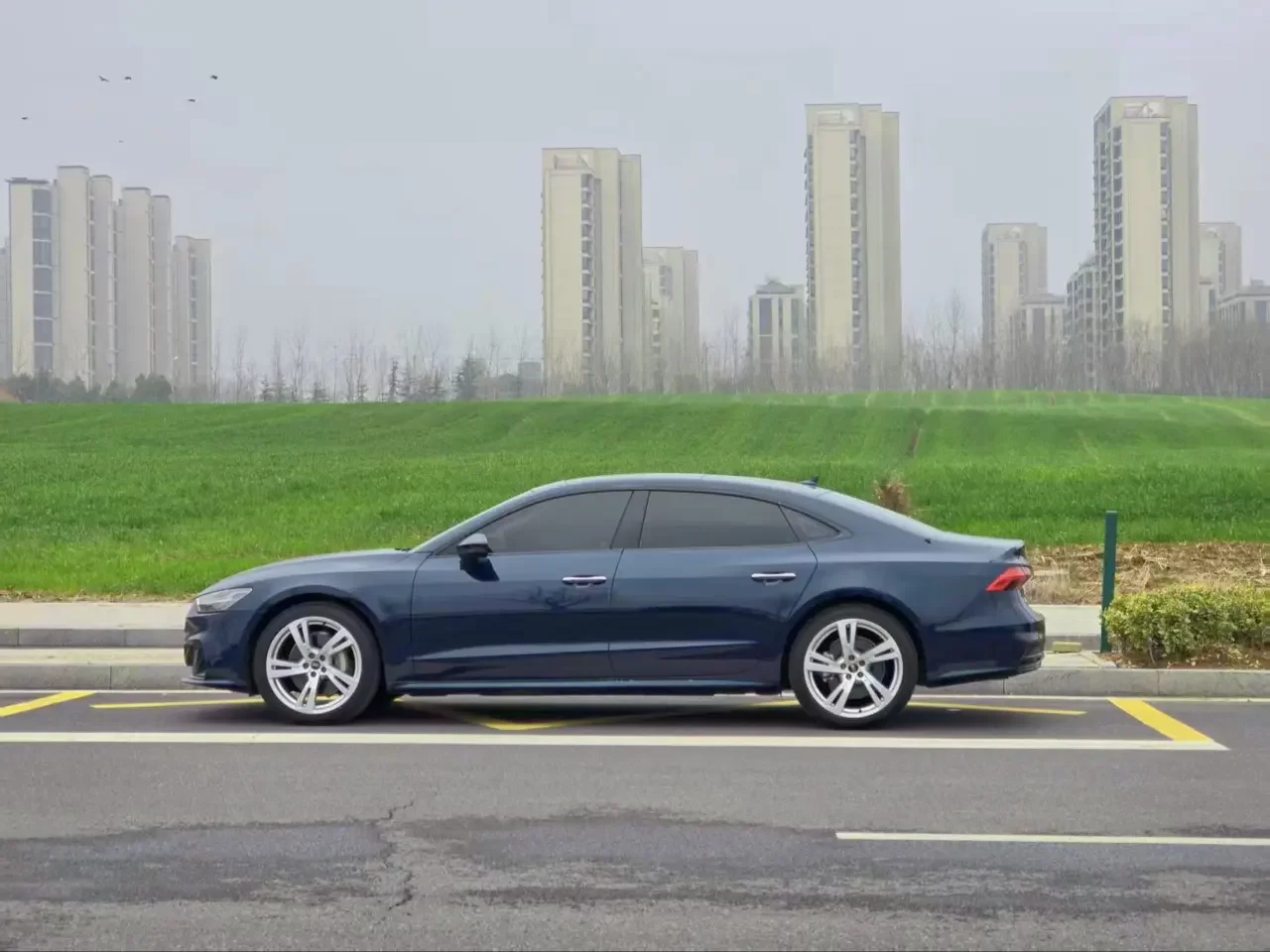 Audi A7L