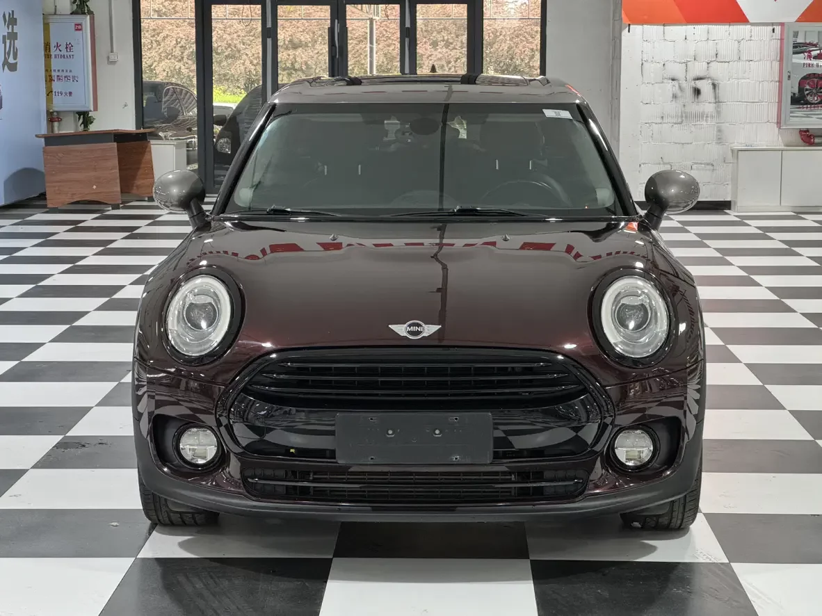 MINI CLUBMAN