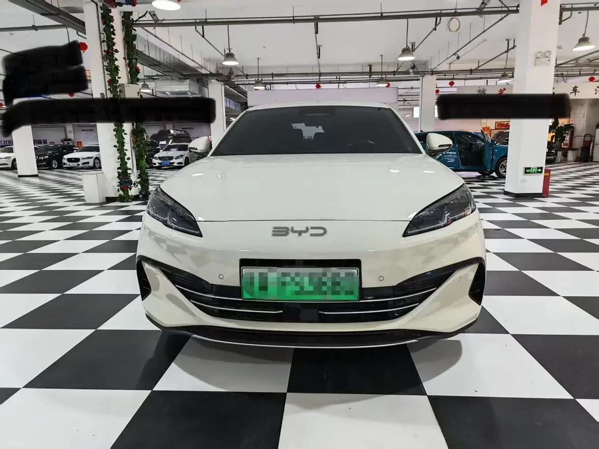 BYD Seal 06DM