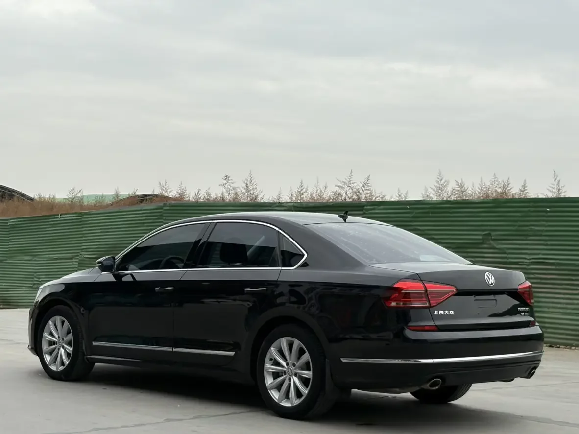 Volkswagen Passat