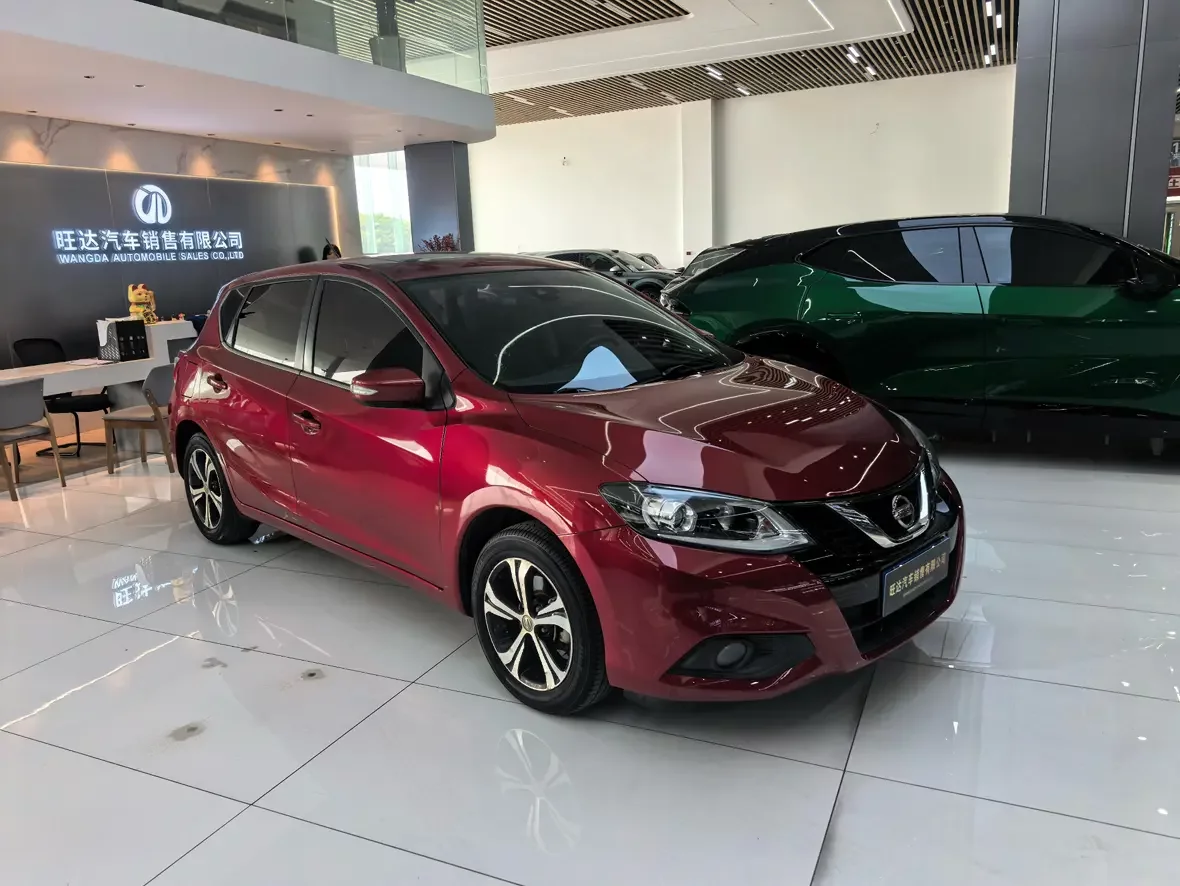 Nissan Tiida
