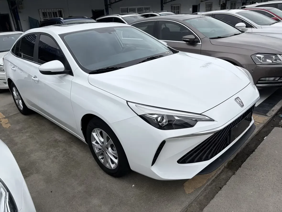 Roewe i5